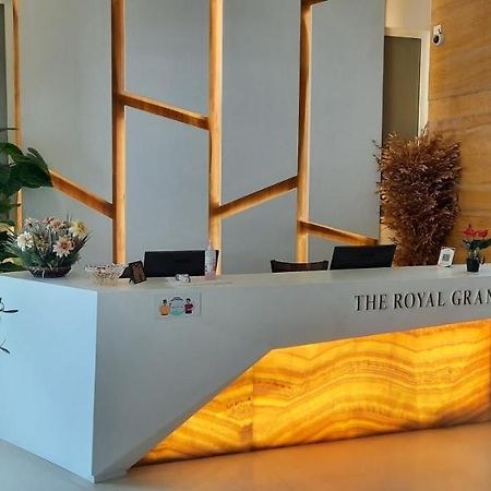 Готель The Royal Grand Karur  Екстер'єр фото